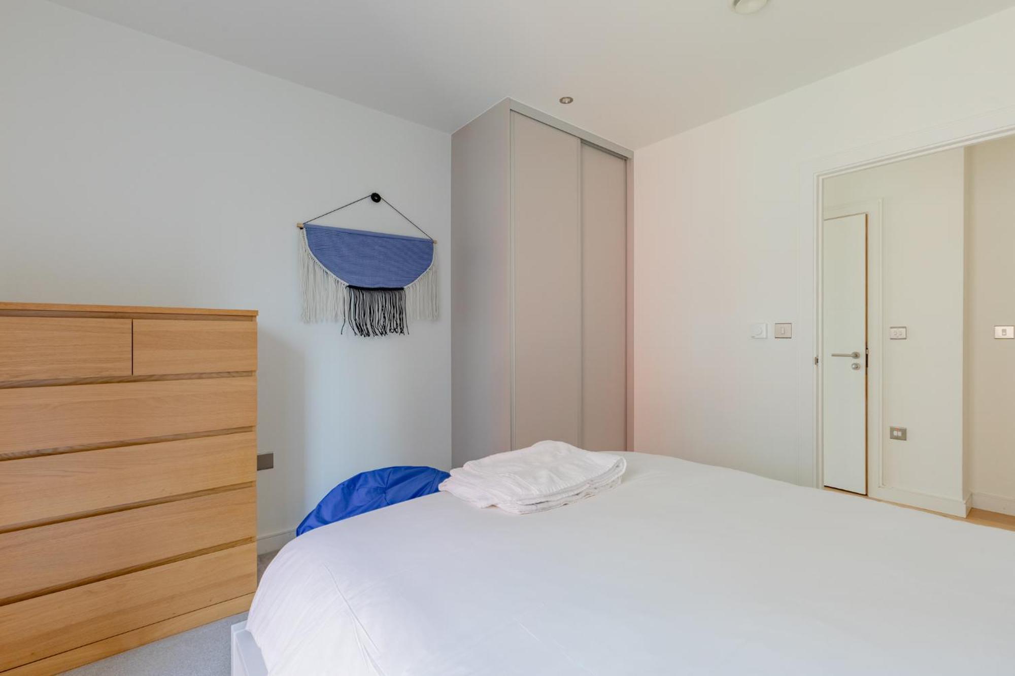 Gorgeous 1bd Flat With Incredible Views Of The O2 *